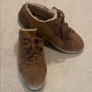 UGG Men's Tan Sneakers with White Accents